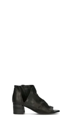 MEZZETINTE Sandalo donna nero in pelle